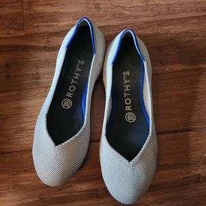 Rothy's Flax Round Toe Size 6.5